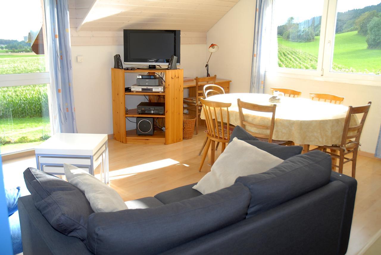 Appartment Aux Lilas Les Geneveys-sur-Coffrane Exteriér fotografie